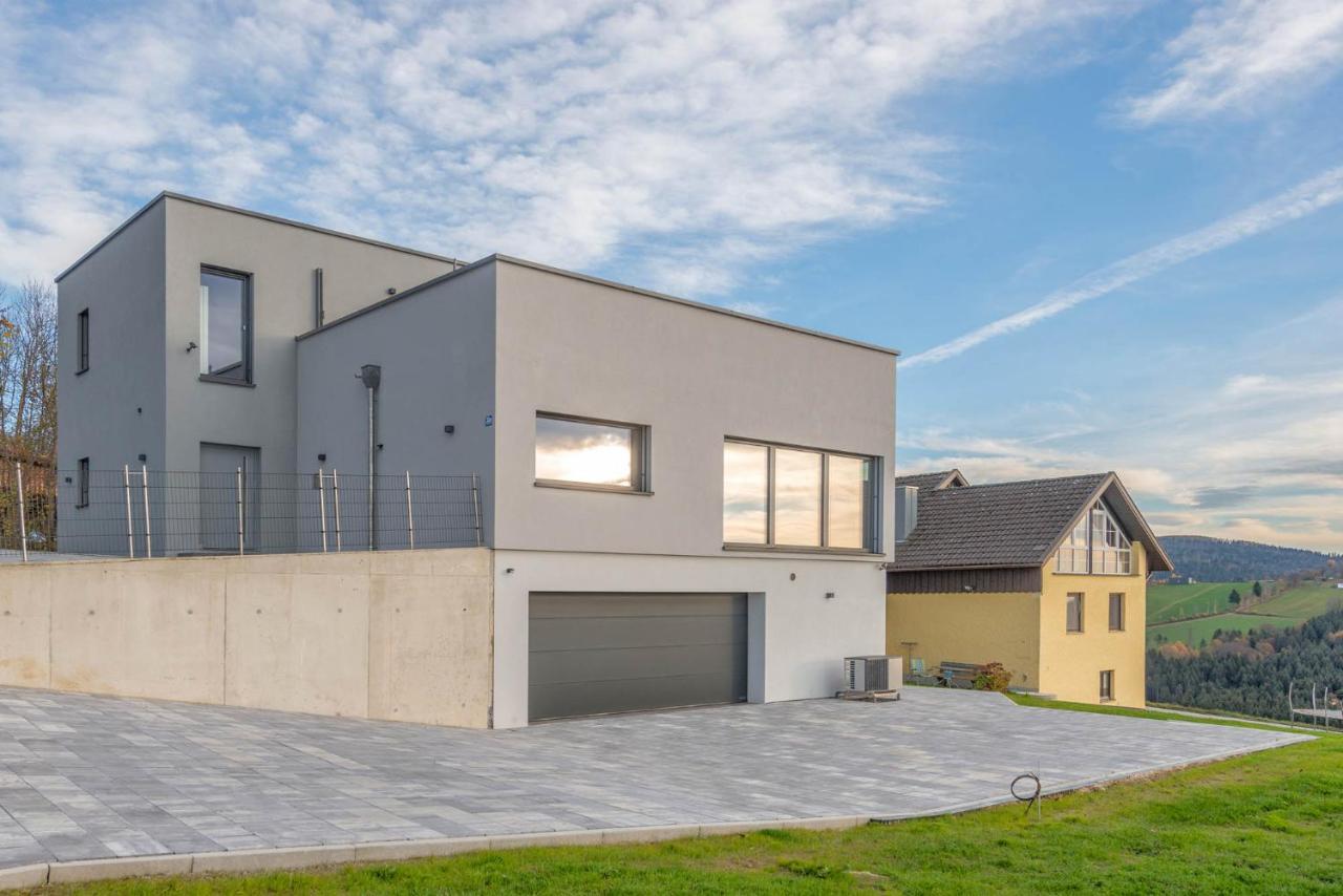 Moderne Villa Mit Whirlpool Und Heimkino ヴァルトキルヒェン エクステリア 写真