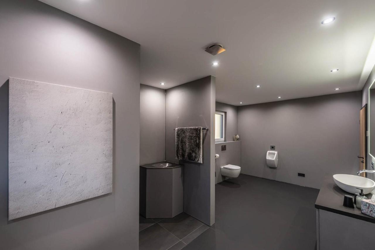 Moderne Villa Mit Whirlpool Und Heimkino ヴァルトキルヒェン エクステリア 写真